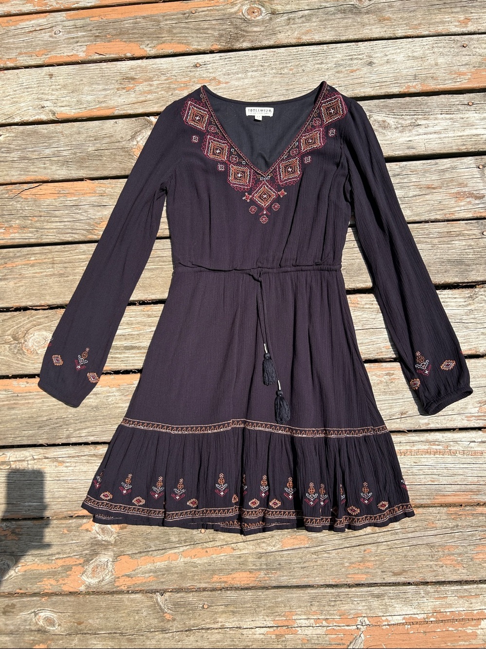Idyllwind Black Embroidered V-Neck Long Sleeve Dress